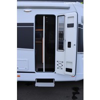 Carado T328 140pk Automaat | Lengtebedden | 5 Zitplaatsen | Pro + Pakket | Hefbed | Fiat 10'' Multimediasysteem | Nieuw model | Achteruitrijcamera | Luifel | Nieuw uit voorraad leverbaar | Foto #29
