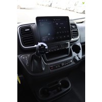 Carado T328 140pk Automaat | Lengtebedden | 5 Zitplaatsen | Pro + Pakket | Hefbed | Fiat 10'' Multimediasysteem | Nieuw model | Achteruitrijcamera | Luifel | Nieuw uit voorraad leverbaar | Foto #11