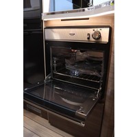 Mc louis MC4 865 140pk Automaat | Levelsysteem | 5 Zitplaatsen | Dak airco | Hefbed | Luifel | Construct slot | Zonnepaneel | Fietsendrager | Oven | LED TV | Foto #47