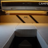Mc louis MC4 865 140pk Automaat | Levelsysteem | 5 Zitplaatsen | Dak airco | Hefbed | Luifel | Construct slot | Zonnepaneel | Fietsendrager | Oven | LED TV | Foto #2