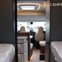Hymer BMC-I 680 170pk Automaat | Facelift! | Hefbed | Alde | Lithium | Lengtebedden | Stoelverwarming | Gescheiden douche | SLC Chassis | Buitendouche | LED Koplampen | Omvormer | Luifel | Crystal silver metallic | LED Smart TV | Foto #3