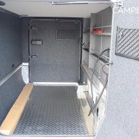 Hymer BMC-I 680 170pk Automaat | Facelift! | Hefbed | Alde | Lithium | Lengtebedden | Stoelverwarming | Gescheiden douche | SLC Chassis | Buitendouche | LED Koplampen | Omvormer | Luifel | Crystal silver metallic | LED Smart TV | Foto #25