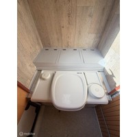 Hymer T Tramp 575 l Frans bed l 110PK l L-zit Foto #3