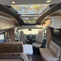 Adria Coral S 670SC Queensbed Luifel Luchtvering Vlakke Vloer Foto #18