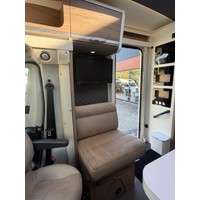 Adria Coral S 670SC Queensbed Luifel Luchtvering Vlakke Vloer Foto #19