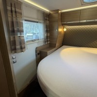 Adria Coral S 670SC Queensbed Luifel Luchtvering Vlakke Vloer Foto #25