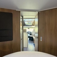 Adria Coral S 670SC Queensbed Luifel Luchtvering Vlakke Vloer Foto #26