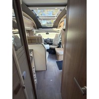 Adria Coral S 670SC Queensbed Luifel Luchtvering Vlakke Vloer Foto #31