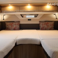 Knaus Sky Ti 700 MEG 140pk 2.3 Multijet | Levelsysteem | Dakairco | Lengtebedden | Luifel | Zonnepaneel | Gescheiden douche | Bearlock | Eton geluidsinstallatie | Head up display | LED TV | Pioneer multimediasysteem | Foto #1