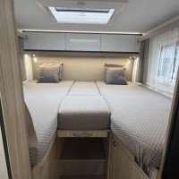 Adria Compact DL Supreme Automaat 180PK Enkele Bedden Zonnepaneel Foto #1