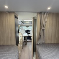 Adria Compact DL Supreme Automaat 180PK Enkele Bedden Zonnepaneel Foto #4