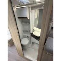 Adria Compact DL Supreme Automaat 180PK Enkele Bedden Zonnepaneel Foto #6