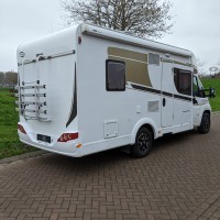 Hymer Carado T 348 bj2018 met hefbed en airco woondeel! Foto #4