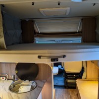 Hymer Carado T 348 bj2018 met hefbed en airco woondeel! Foto #14