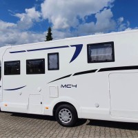 Nieuwstaat ongekend luxe Mclouis 2022 incl nog de fabrieksgarantie met slechts 30.000 km op de teller! Foto #8