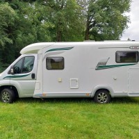 LMC Breezer V 640 luxe met enkele bedden! Foto #14