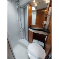 LMC Breezer V 640 luxe met enkele bedden! Foto #15