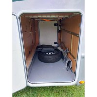 LMC Breezer V 640 luxe met enkele bedden! Foto #4