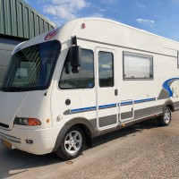 Eura Mobil campers 690 HB, 2.8 JTD Fiat motor uit 2006 Foto #1