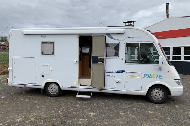 Pilote campers PILOTE GALAXY 280 uit 2004