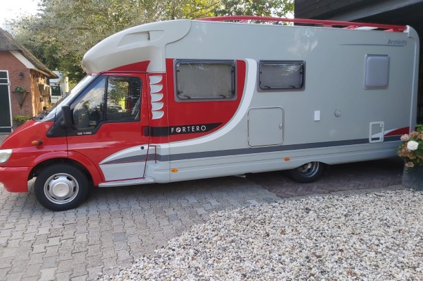 Dethleffs campers H 6945 uit 2006