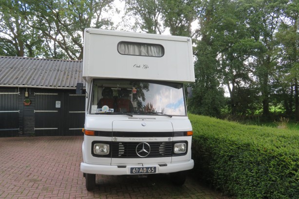 Mercedes campers L508DG uit 1975