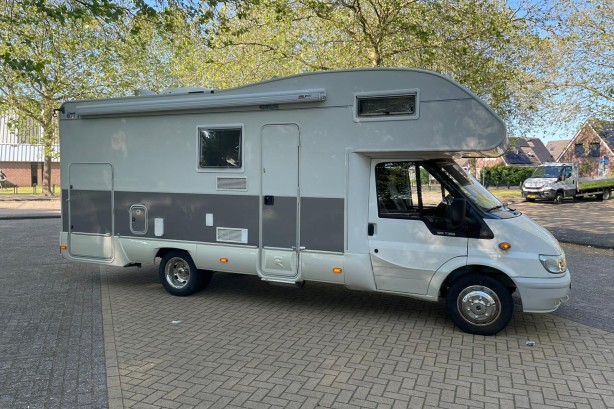 Ford campers Rimor Super Brig 677TC uit 2002