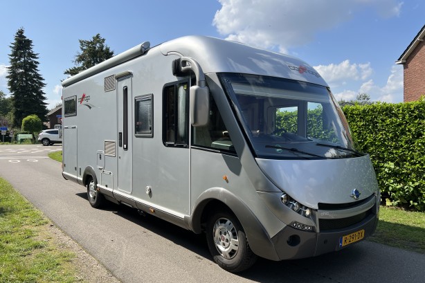 Carthago campers CHIC E-LINE I49 uit 2011