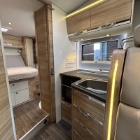 Adriatik campers 670 Matrix SC Platinum uit 2018 Foto #4