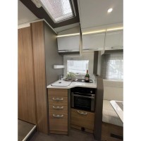 Adria Matrix Plus 670 DL uit 2019 Foto #9