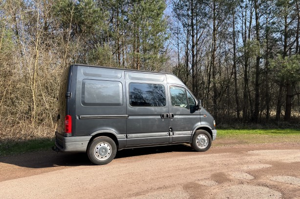 Renault campers MASTER 3.3T L1H2 2.5 DCI uit 2003