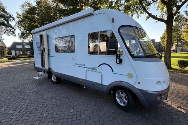 Hymer B640 Starline Integraal uit 2001