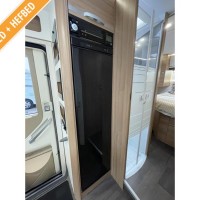 Adria Matrix Plus 670 DC uit 2020 Foto #8