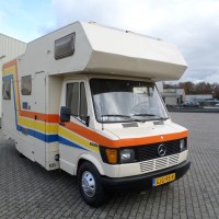 Mercedes campers VarioMobil uit 1983 Foto #1