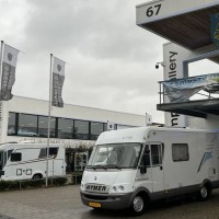 Hymer B614  uit 2004 Foto #4